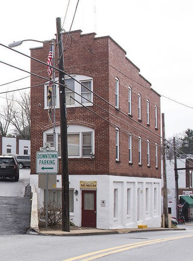 Mt Airy Flatiron Building